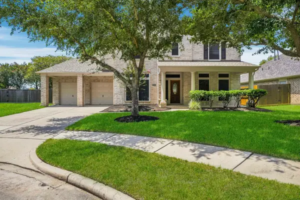 2904 Grand Shore Court, League City, TX 77573