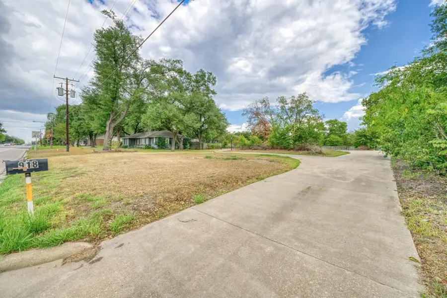 918 E Main Street, Madisonville, TX 77864 - Image #2