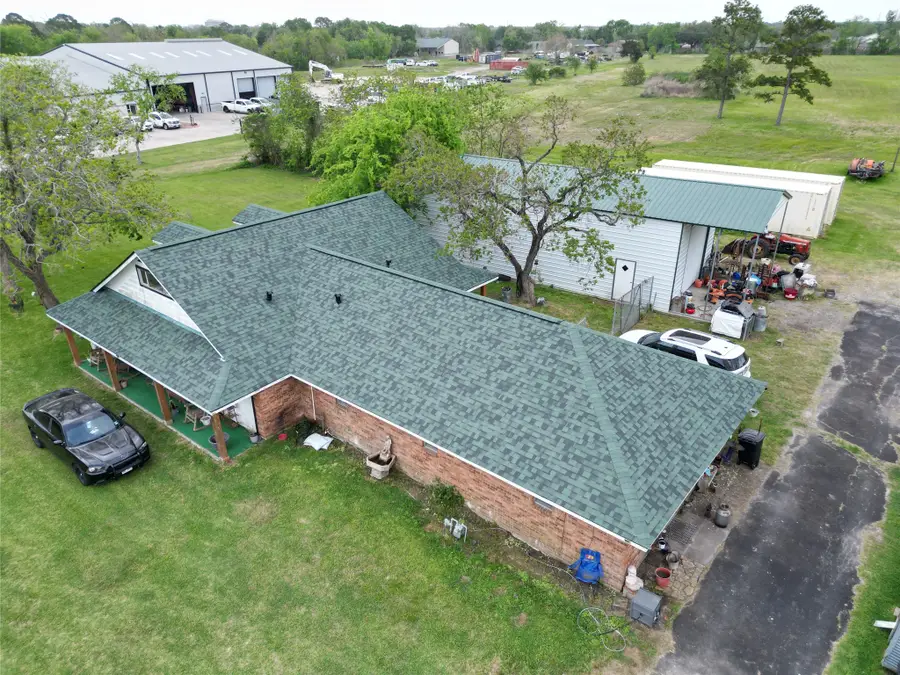 2319 W Cedar Bayou Lynchburg Road, Baytown, TX 77521 - #2