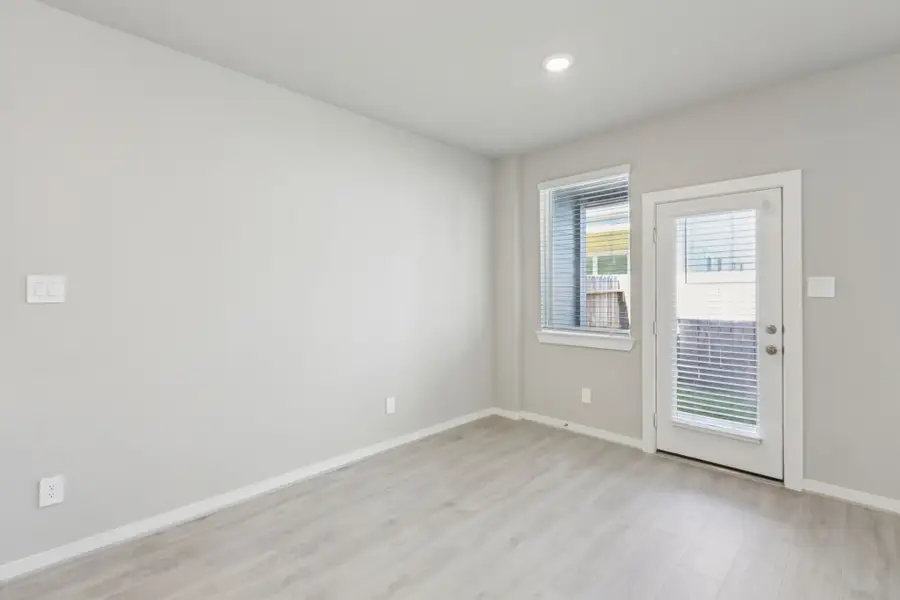 567 Avisa Drive, Kemah, TX 77565 - Image #3