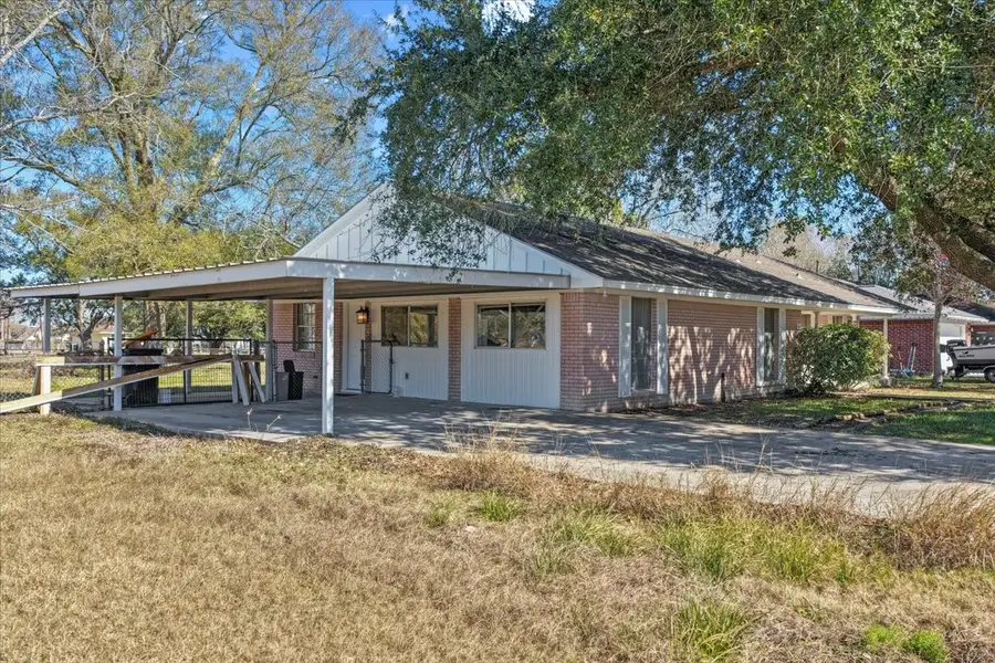 407 Lazy Lane, Anahuac, TX 77514 - #2