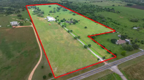 1342 Fm 2434, Weimar, TX 78962