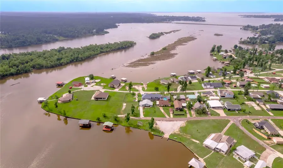 500 Laurel Cove W, Onalaska, TX 77360 - Image #2