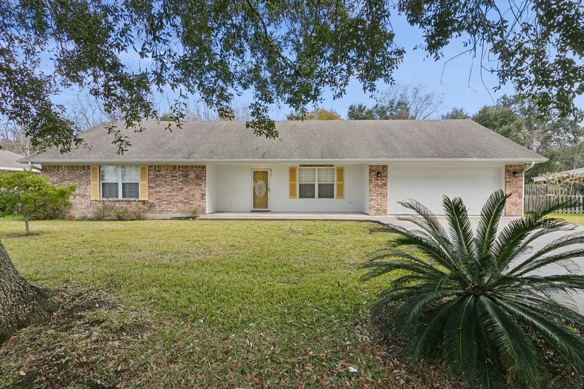 815 1st Street, Winnie, TX 77665 - Image #1