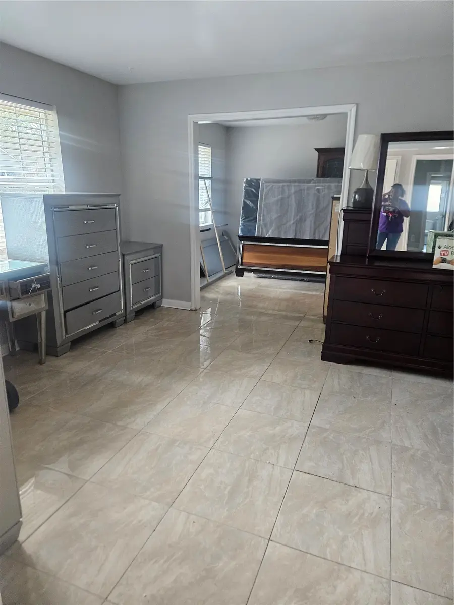 6010 Cartagena Street, Houston, TX 77035 - #3