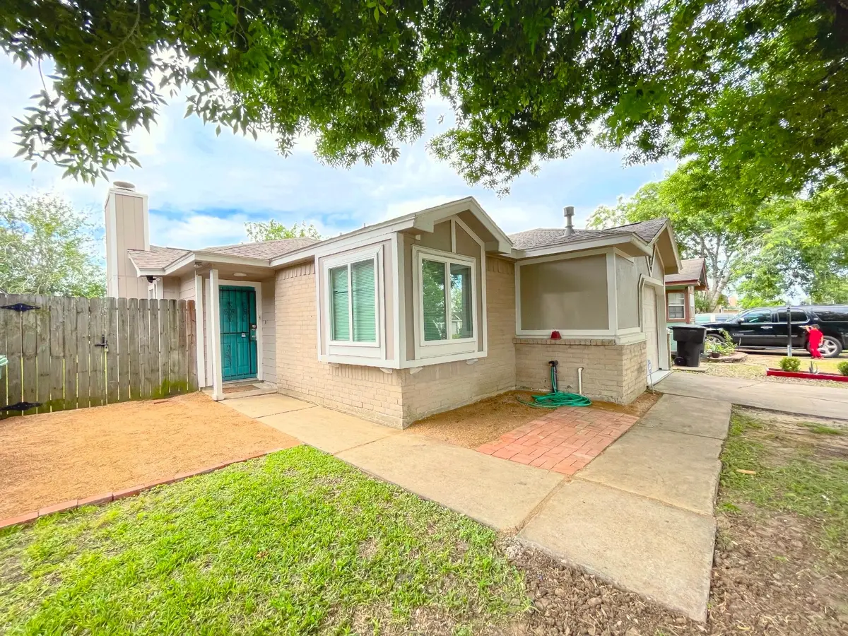 5619 Gineridge Drive, Houston, TX 77053 - Image #1