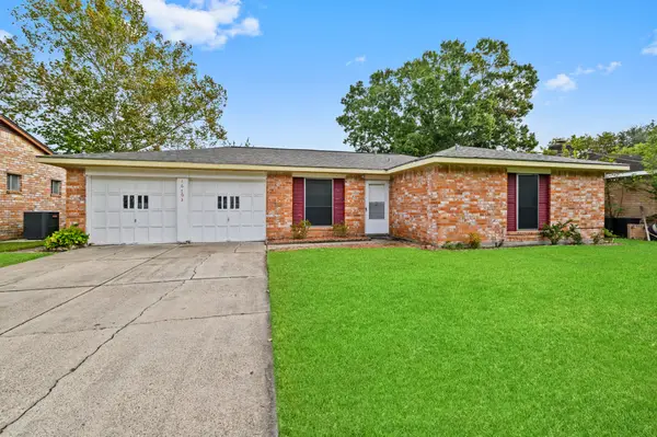 16703 David Glen Drive, Friendswood, TX 77546