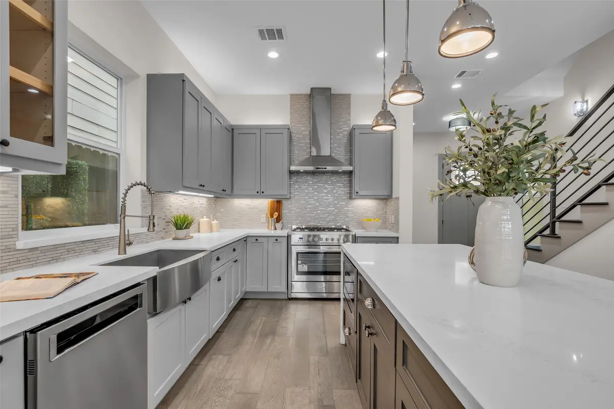 1207 E 28th Street, Houston, TX 77009 - #1