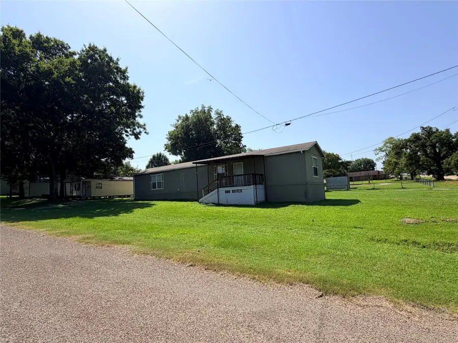 320 Houck Street, Buffalo, TX 75831 - #2