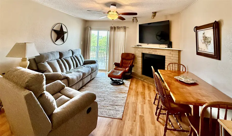 500 N Market Street #111, New Braunfels, TX 78130 - #2