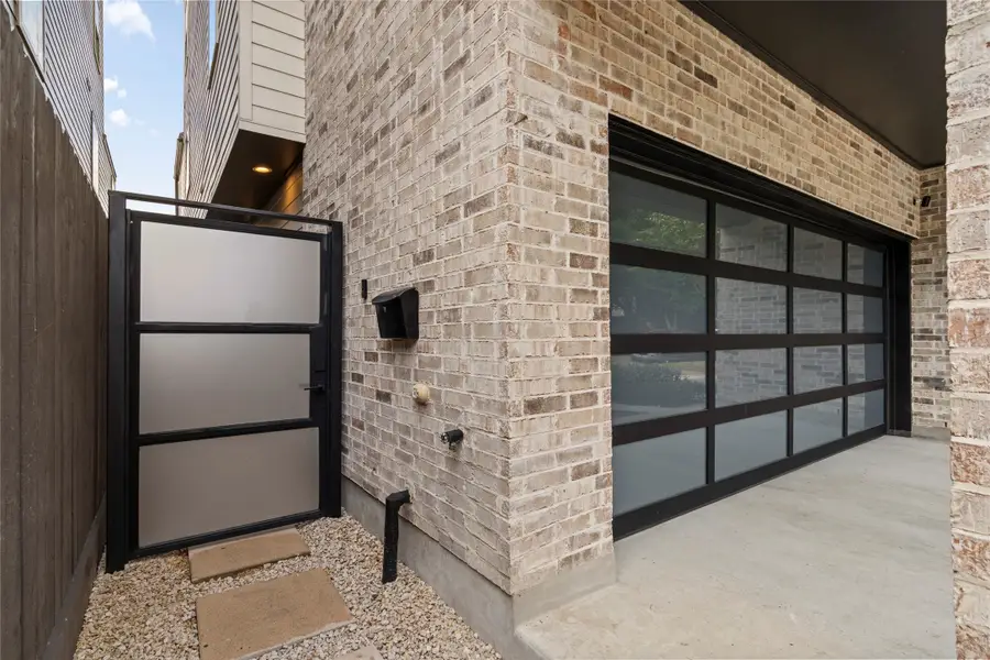 2410 Elmen Street, Houston, TX 77019 - #2