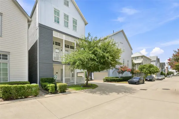 8653 Green Kolbe Lane, Houston, TX 77080