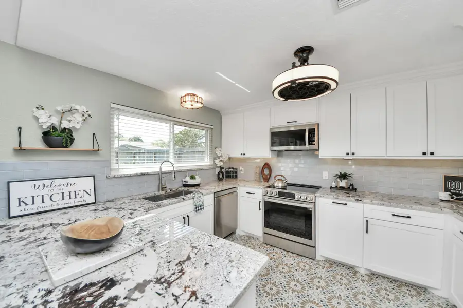 217 Greenshire Drive, League City, TX 77573 - #2