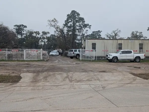 3347 Pinemont Drive, Houston, TX 77018