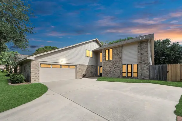 7731 Club Lake Drive, Houston, TX 77095