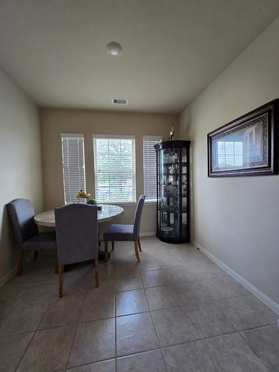 5951 Carpenters Cove Lane, Houston, TX 77049 - Image #3