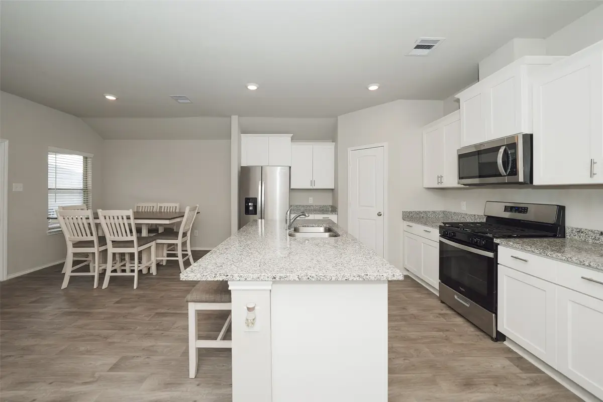 2407 Divot Lane, Navasota, TX 77868 - Image #1