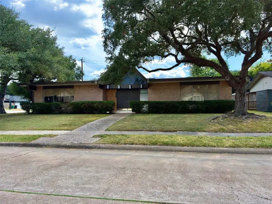 5303 Paisley Street, Houston, TX 77096 - #2