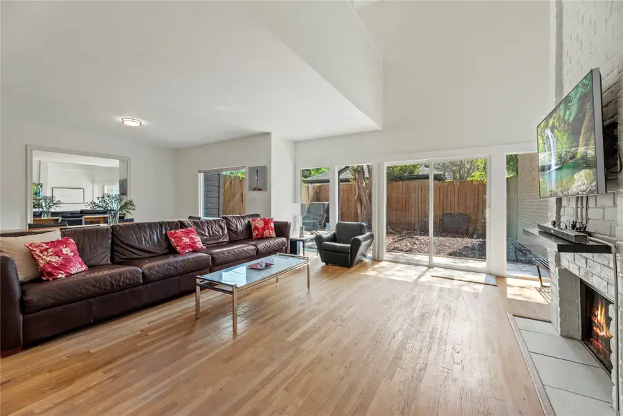 1503 Harold Street, Houston, TX 77006 - Image #2