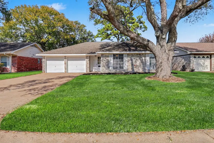 321 Reta Drive, Deer Park, TX 77536 - Image #2