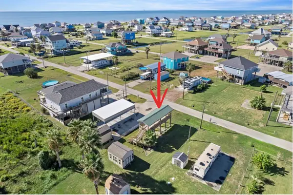 946 Meynig Drive, Crystal Beach, TX 77650