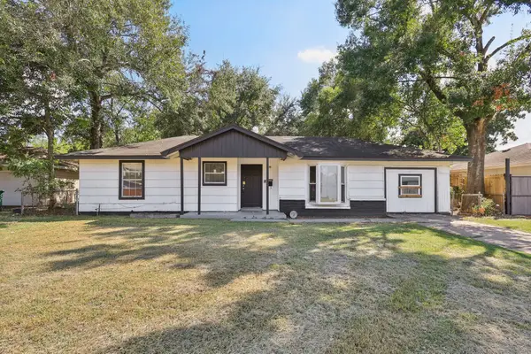 1206 Canterview Drive, Houston, TX 77047