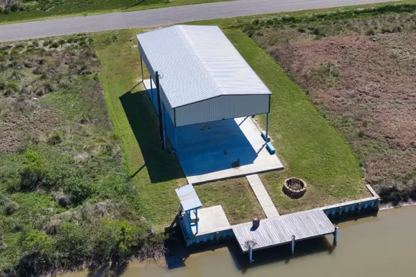 326 County Road 204, Sargent, TX 77414