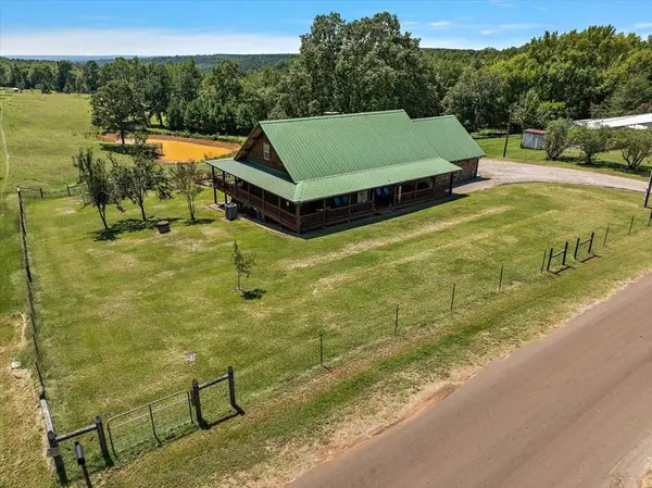 2000 County Road 852, Cushing, TX 75760