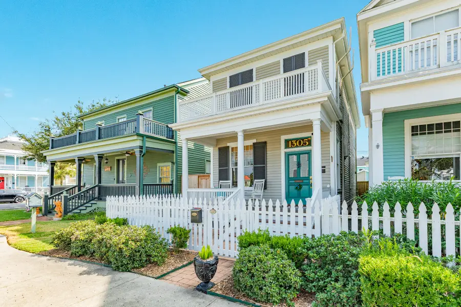 1305 Church Street, Galveston, TX 77550 - Image #2