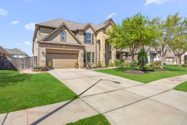 6318 Sunstone Falls Lane, Katy, TX 77493