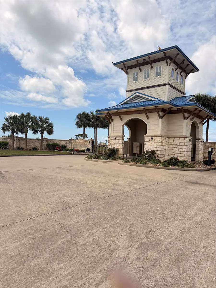 3221 Bay Ridge Drive, Palacios, TX 77465 - #3
