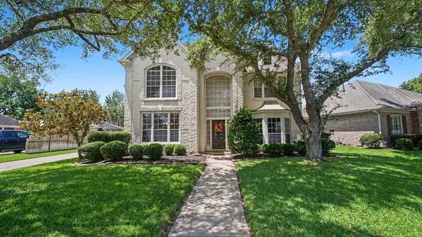 2906 Bay Isle Court, Houston, TX 77059