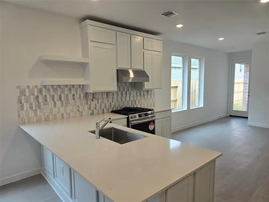 6610 Sunset Velvet Drive, Katy, TX 77493 - Image #3