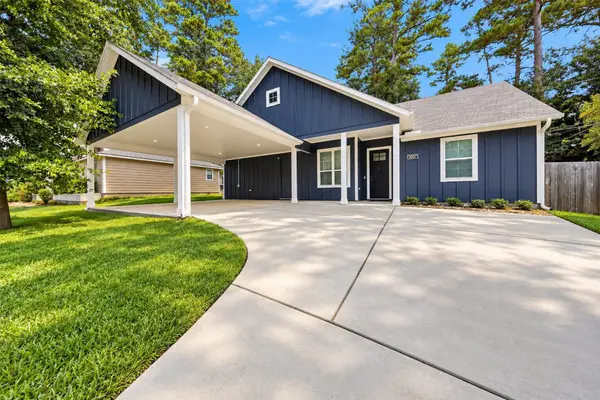 3007 Sand Drive, Huntsville, TX 77340