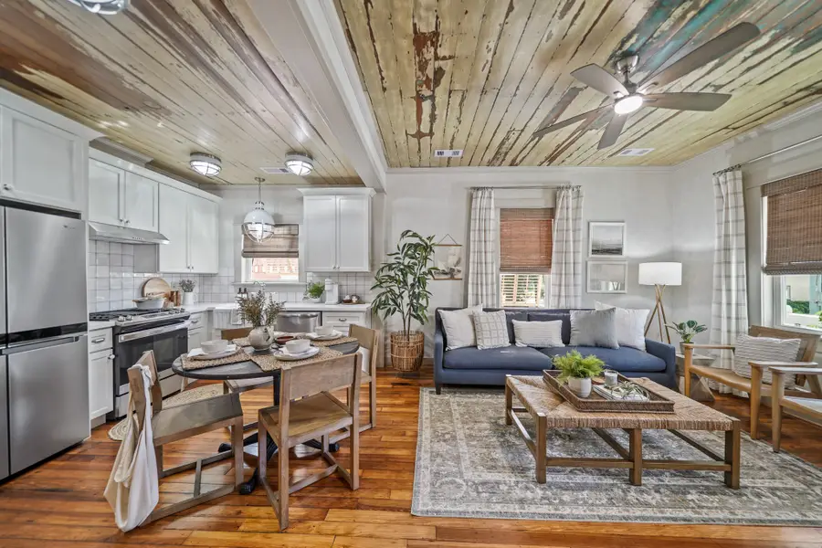 3705 Avenue K, Galveston, TX 77550 - Image #2