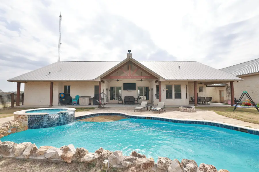 4999 Pin Oak Road, Franklin, TX 77856 - #2
