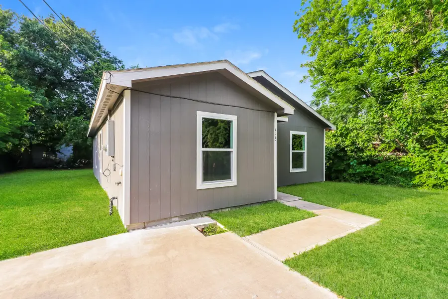 435 Connecticut Street, Houston, TX 77029 - Image #2