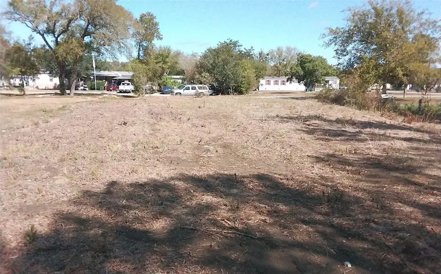 Lot 5&6 SW Blk First Avenue, Waelder, TX 78959 - Image #2