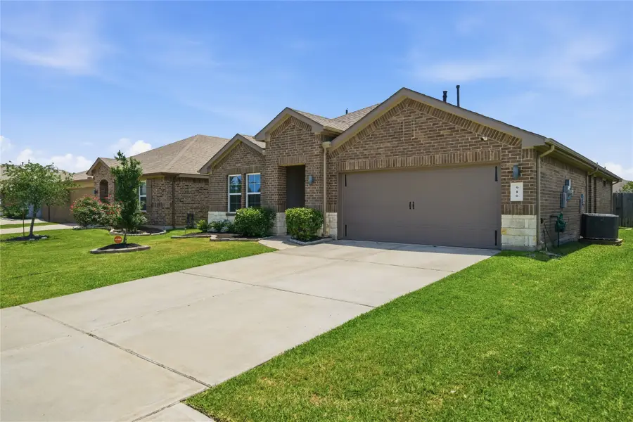 910 Betsy Hill Drive, Rosharon, TX 77583 - #2