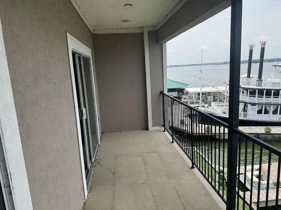 7039 Kingston Cove Lane #303, Willis, TX 77318 - Image #3