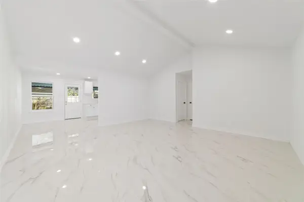 11434 Sharpview Drive, Houston, TX 77072