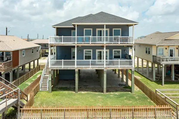 109 A Santar Loop #A, Surfside Beach, TX 77541