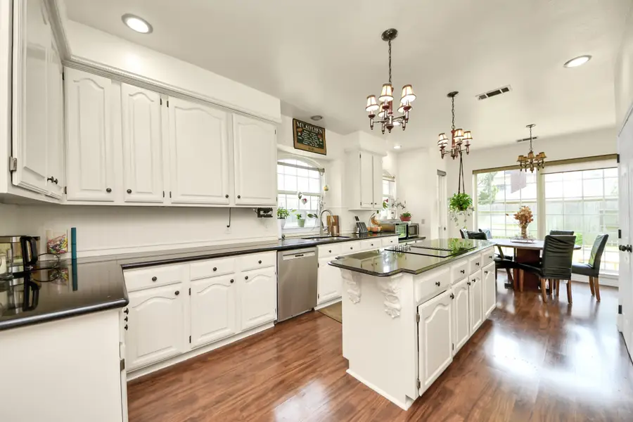 2011 Richland Ct, Sugar Land, TX 77478 - #3