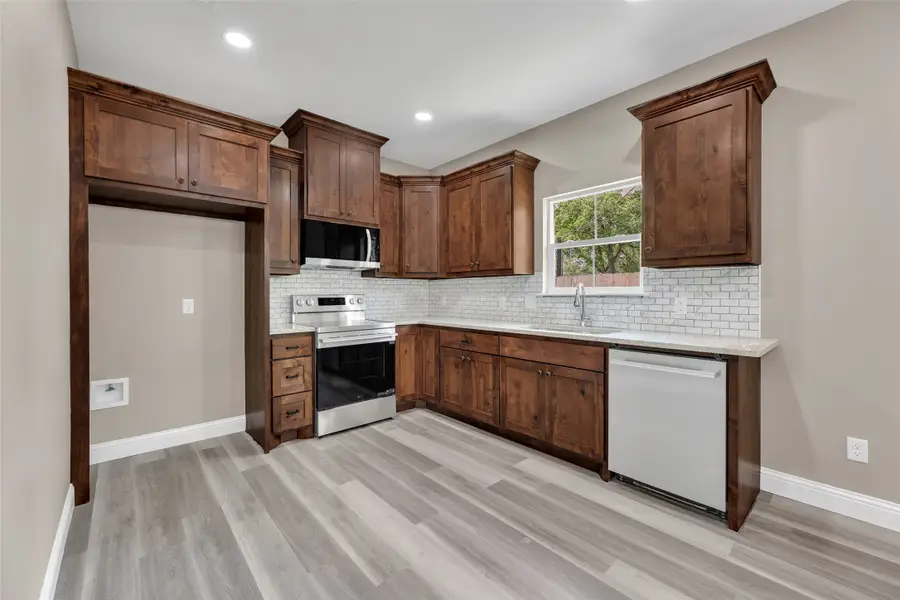 905 B W Virginia Street, Navasota, TX 77868 - #3