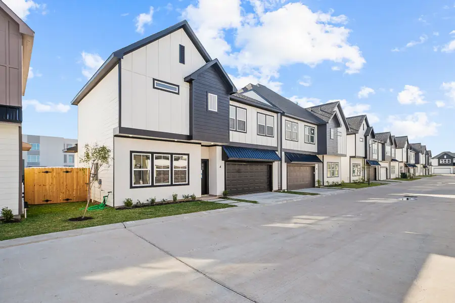 6702 Metro Blvd #4, Houston, TX 77083 - Image #2