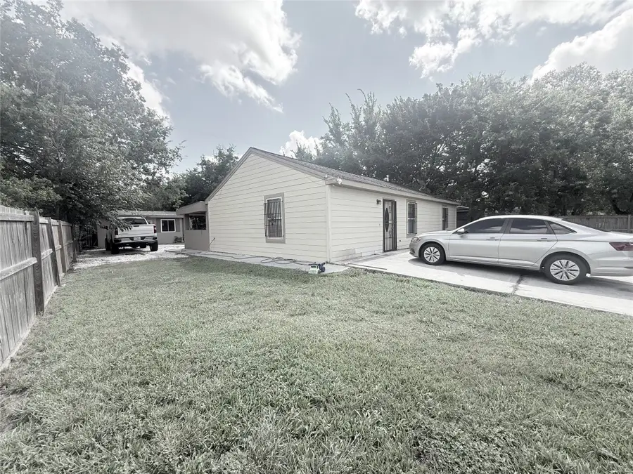 5103 Northridge Drive, Houston, TX 77033 - Image #3