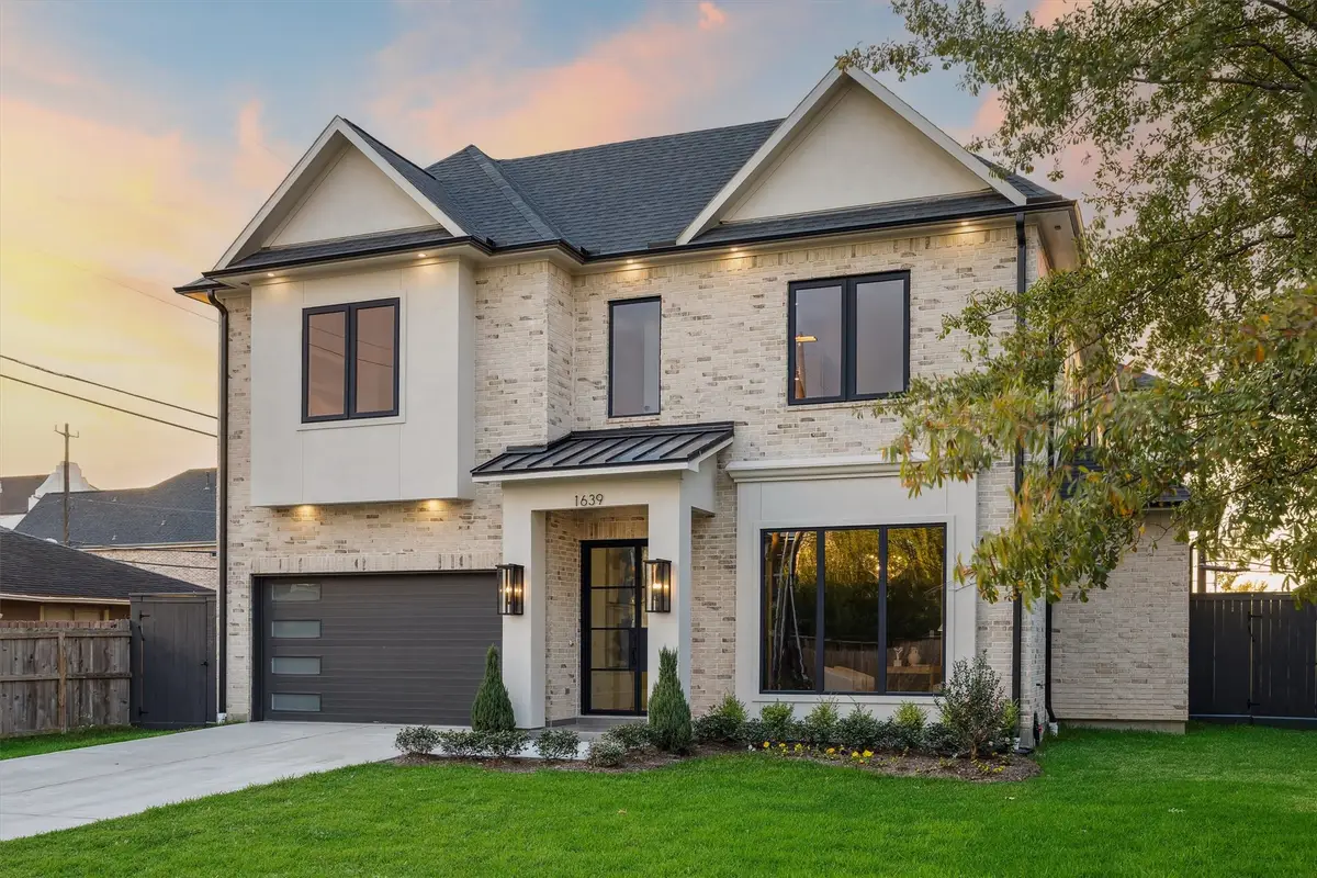 1639 Woodvine Drive, Houston, TX 77055 - Image #1