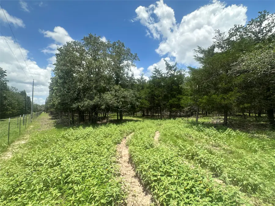 3351 W I-10 Frontage Road, Flatonia, TX 78941 - #2