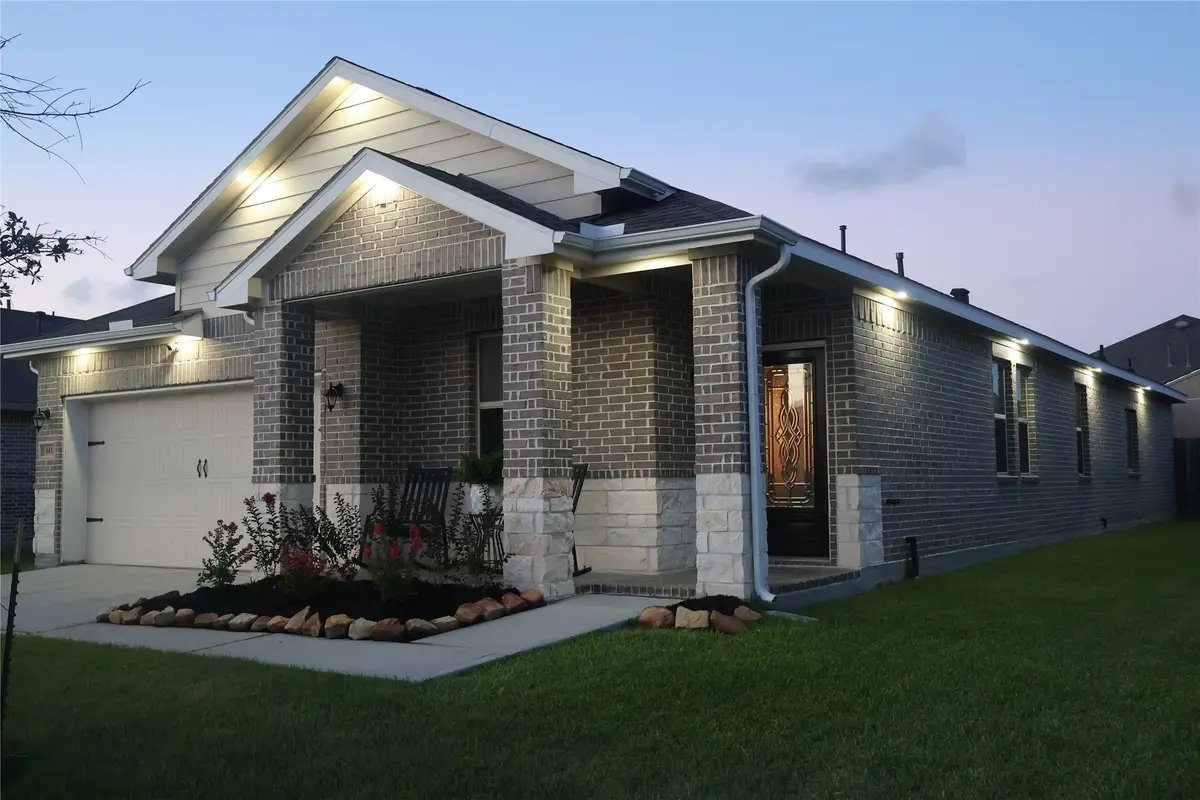 611 Walnut Branch Drive, Baytown, TX 77523 - #1