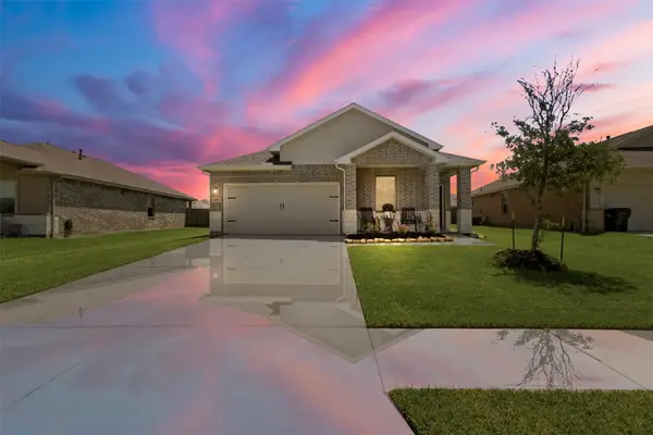 611 Walnut Branch Drive, Baytown, TX 77523